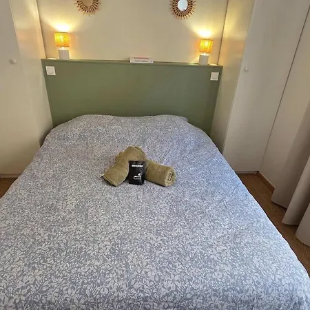 아파트 Stylish 2bedroom Near Town Hall Quiet Downtown *
