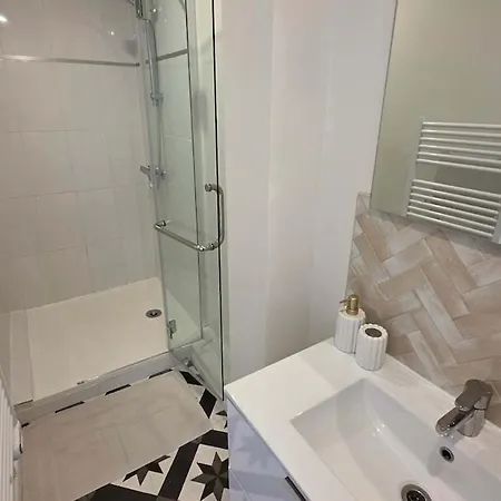 아파트 Stylish 2bedroom Near Town Hall Quiet Downtown 아라스