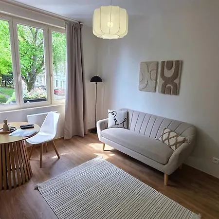 아파트 Stylish 2bedroom Near Town Hall Quiet Downtown